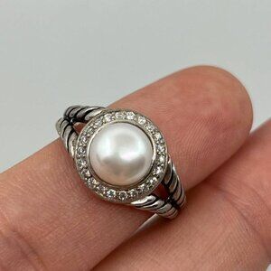 Authentic david yurman women's pearl ring with diamonds size 7